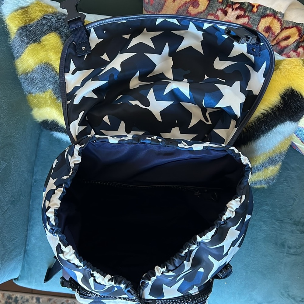 Valentino Garavani - Star Camo Drawstring Blue/White Backpack - Picture 8 of 12